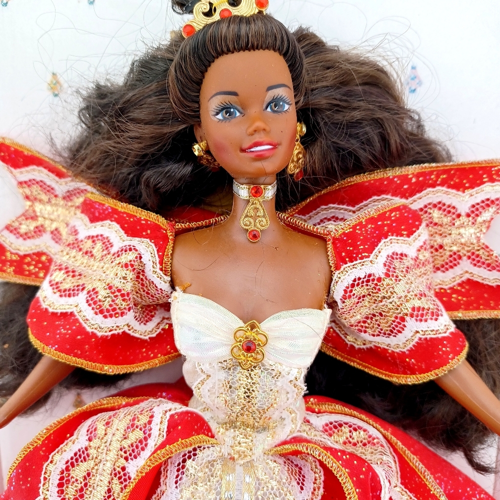 HAPPY Holiday 10th Anniversary Barbie Vintage 1997 - Picture 2 of 3